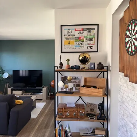 Cosy Proche Circuit Apartment *